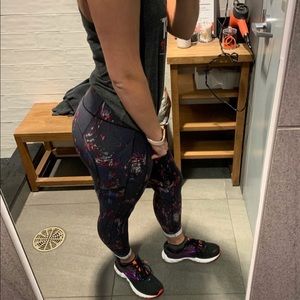 Victoria Sport Printed Knockout Tights Leggings S